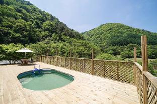 Danyang Sobaeksan Tongnamu Pension,Jecheon>>Danyang,2 star