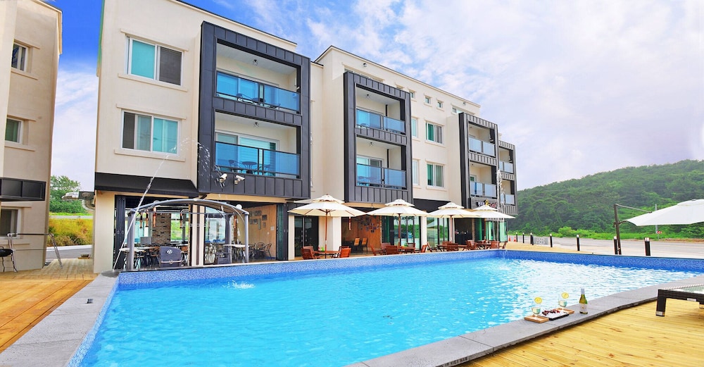 Glories Pension,Byeonsan>>Buan,4 star