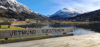 Jetmund Gjesteheim,Selje>>Aheim,3 star