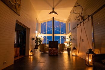 aurora lodge hotel