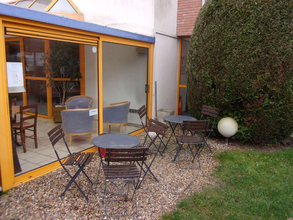 Kyriad Chantilly,Gouvieux>>Chantilly,2 star