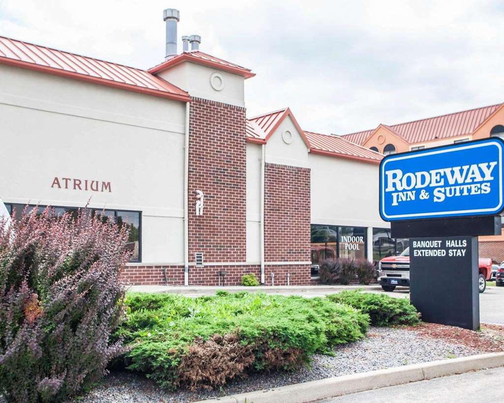 rodeway inn and suites milwaukee airport