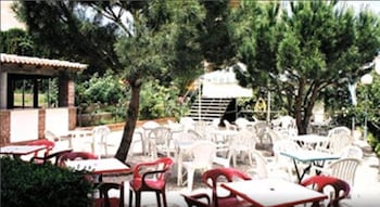 Hostal Monasterio De Rueda,Sastago>>Alborge,3 star