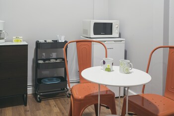 Casual Bilbao Serantes,Basque Country>>Bilbao,1 star