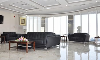 muscat hills hotel
