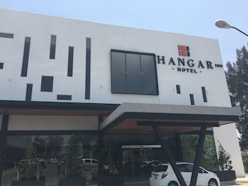 hangar inn guadalajara aeropuerto