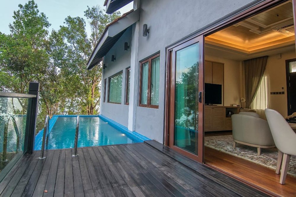 Royale Chulan Cherating Villa,Cherating>>Balok,4.5 star