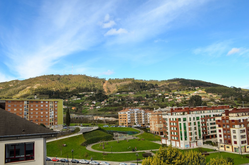 El Retiro De Cardea,In Oviedo (La Corredoria Y Ventanielles),3 star
