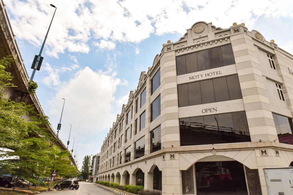moty hotel
