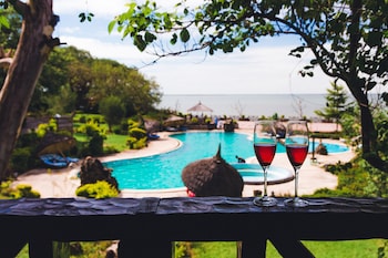 kuriftu resort and spa lake tana