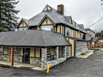 Riverside Inn,Lake Cowichan>>Ladysmith,3 star