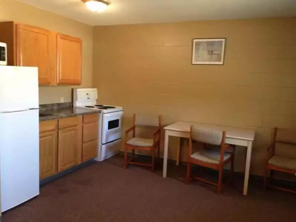Twilite Motel & Rv Park,Saskatchewan>>Prince Albert,2 star