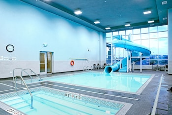 Holiday Inn Hotel & Suites Calgary Airport North By Ihg,Alberta>>Calgary,4 star