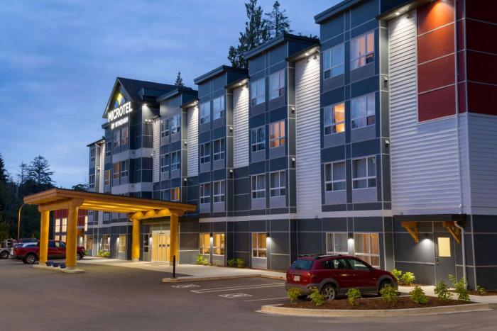 Microtel Inn & Suites By Wyndham Oyster Bay,Duncan>>British Columbia,2.5 star