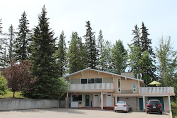Pines Motel,Division No. 14>>Hinton,2 star