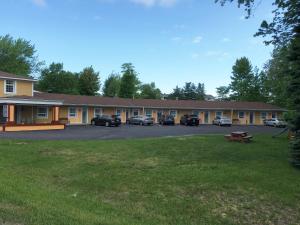 North Bay Inn,,2 star