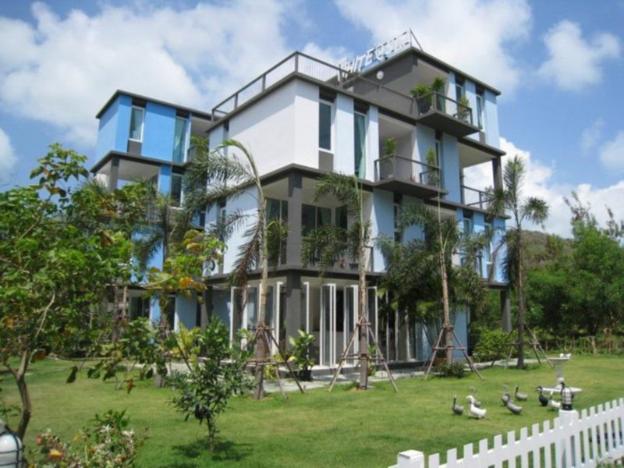 White At Sea Resort,Near Rayong Aquarium,3 star