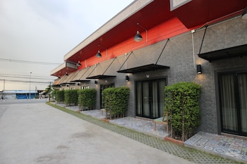 One Beat Vintage & Bistro,Ban Puk>>Ang Sila,2 star