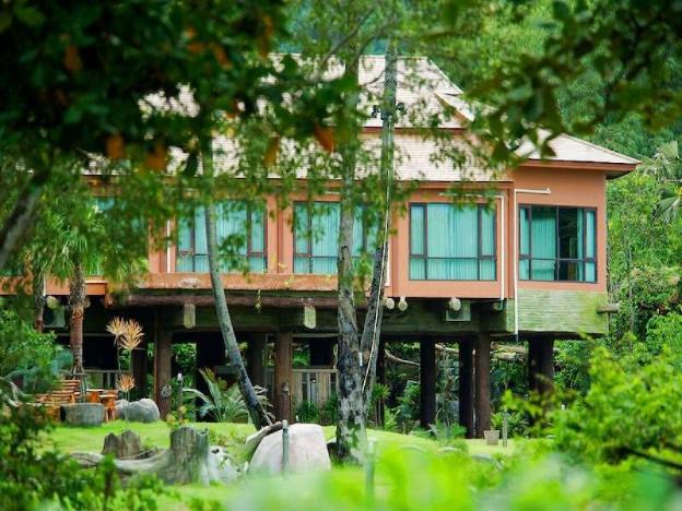 blues river resort chanthaburi