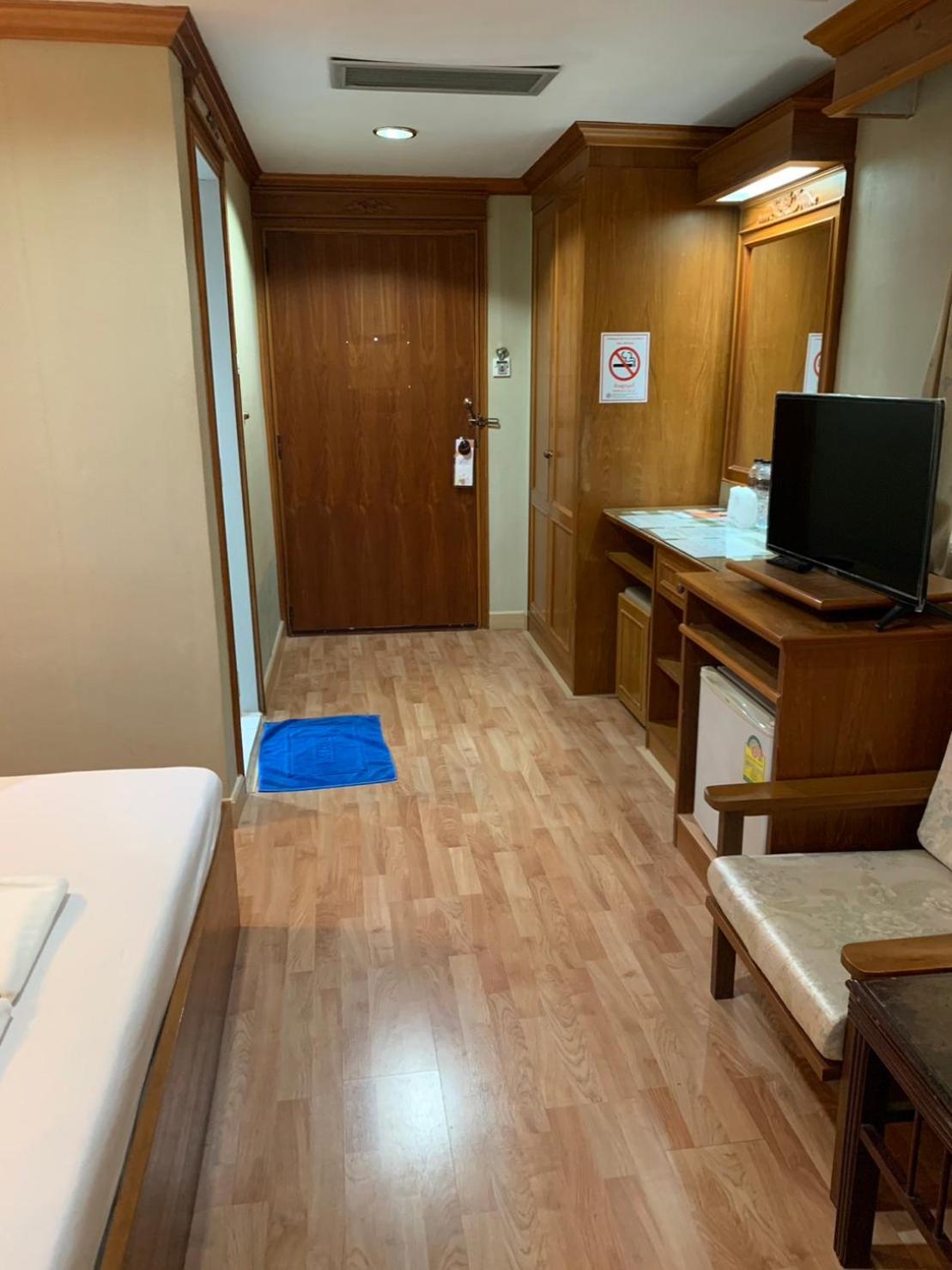 imperial sakon hotel