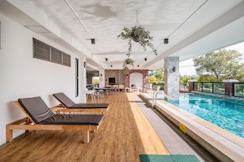 The Corner Lodge,Pattaya>>Bang Lamung,3 star