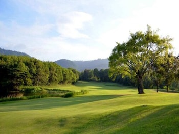 atta lakeside resort suite