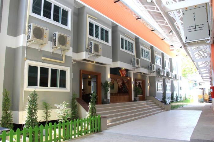 panmanee hotel