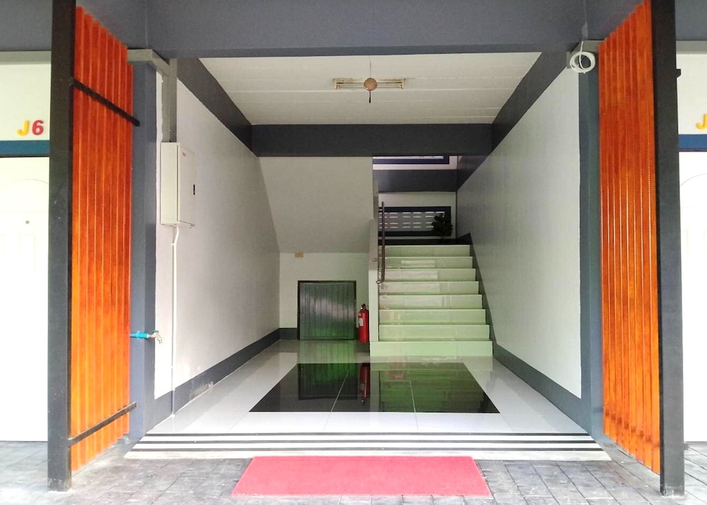 jirapa modern resort