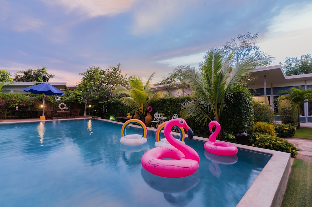 Bluemoon Riverside Resort,Phibun Mangsahan>>Khong Chiam,3 star
