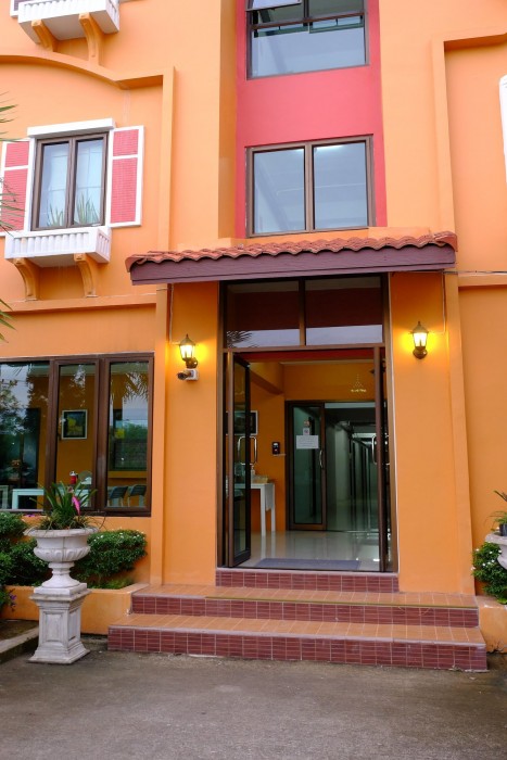 I-Home Residence And Hotel,Ban Bueng>>Baan Khai,3 star