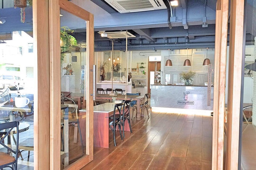 bedgasm hostel chanthaburi