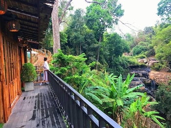 sainamtok resort