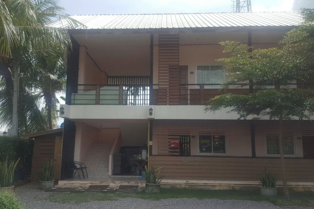 charlee house