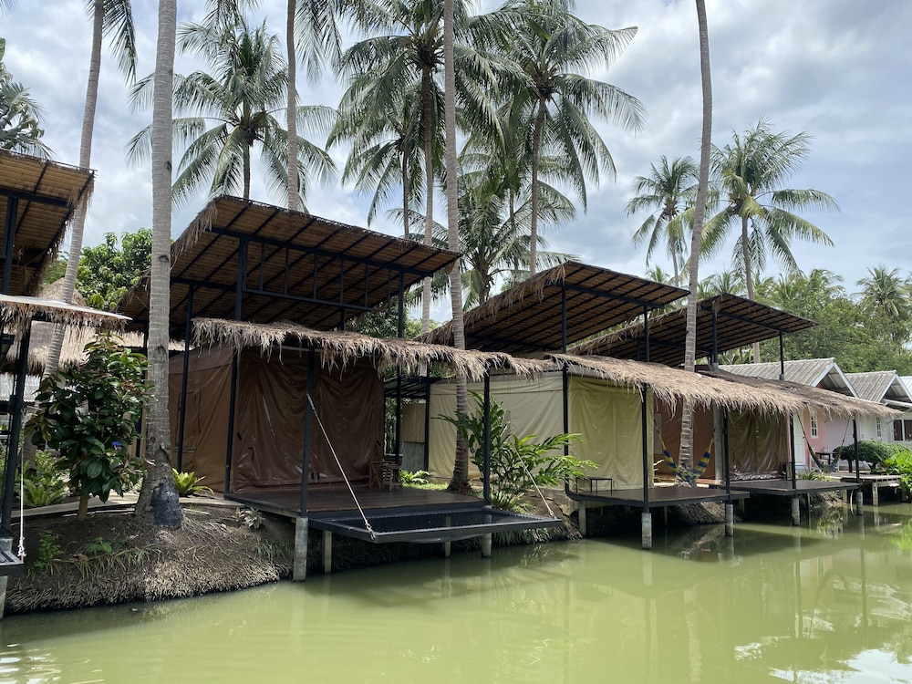 kalacanal resort