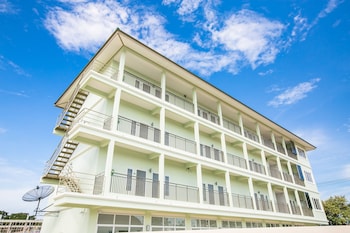j house phetchaburi