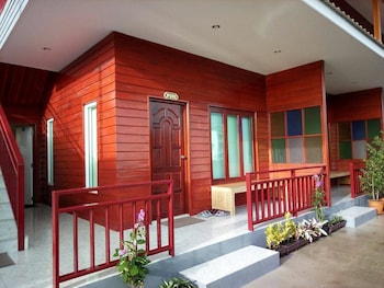 Baan Plernphat 1,Loei>>Chiang Khan,2.5 star
