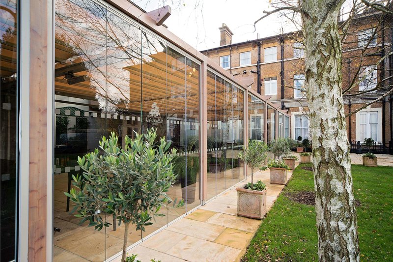 Oatlands Park Hotel,Surrey>>London,4 star