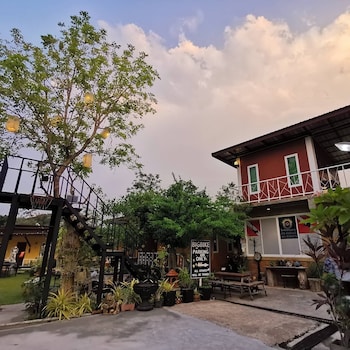 Panida Goodwill,Nong Hin>>Loei,3 star