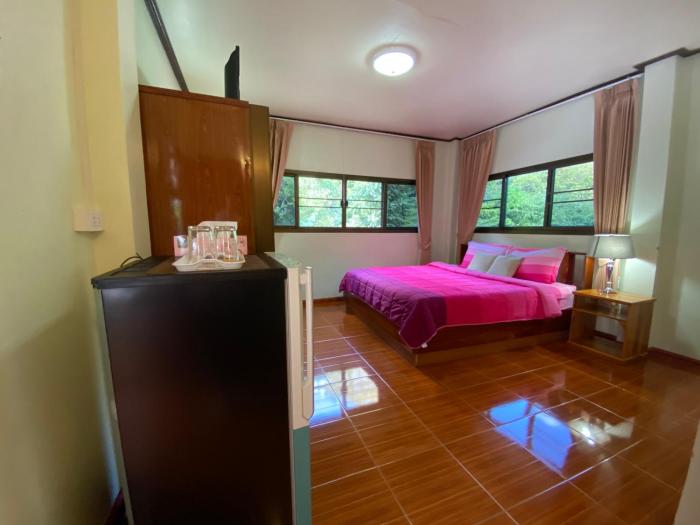 Yayei Homestay,Sai Yok>>Kanchanaburi,2 star