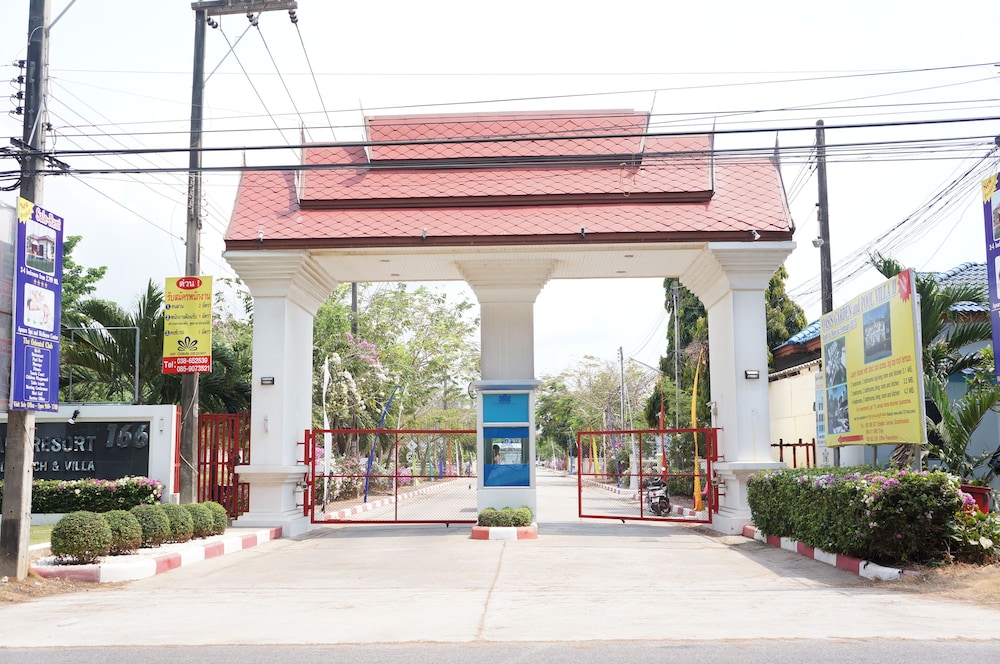 Vip Chain Resort Pool Villa,Ban Phe>>Ban Chang,3 star