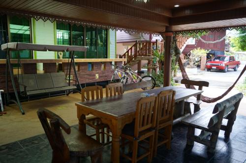 three moons homestay