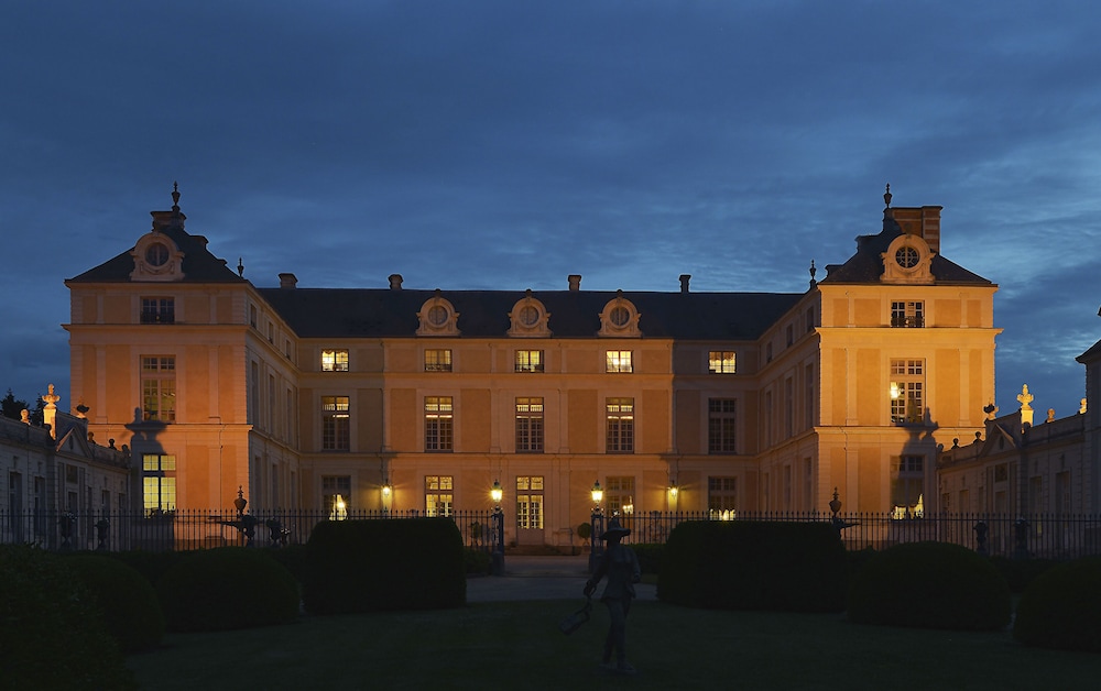 Chateau Colbert,Cholet>>Chambretaud,3 star