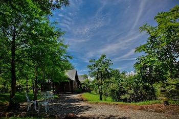 green forest villa