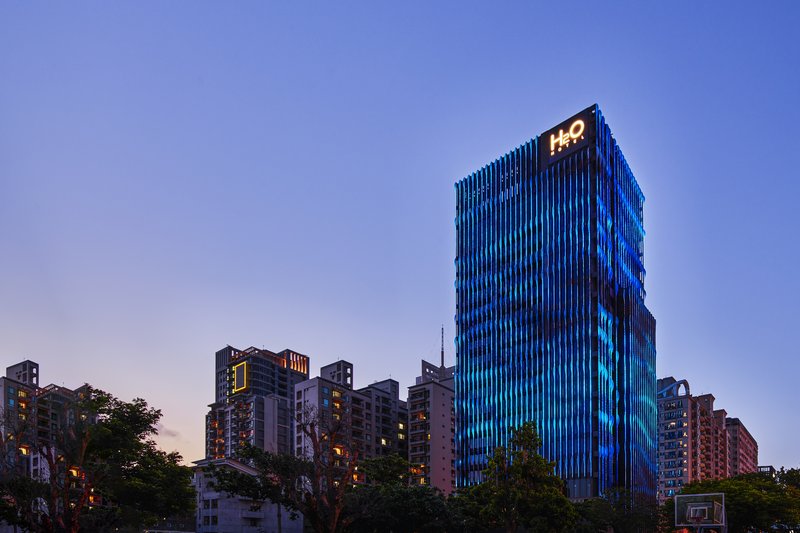 h2o hotel