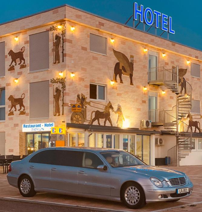 hotel babylon