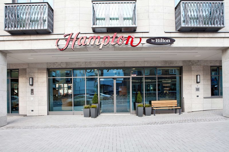 hampton by hilton dortmund phoenix see