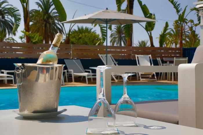 Hotel Napoleon,French Riviera>>Alpes-Maritimes,4 star