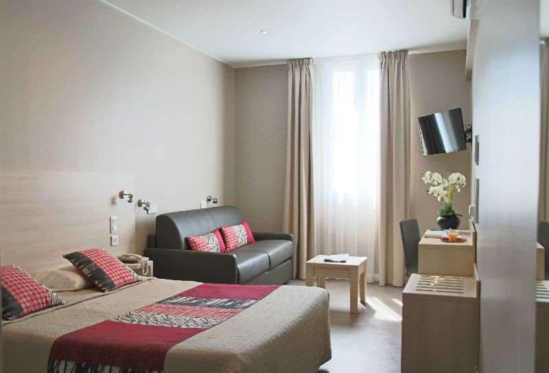 Hotel Helvetique,Provence - Alpes - Cote D'azur>>Nice,3 star