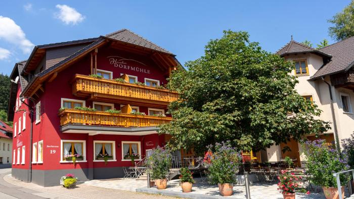 Hirschen-Dorfmuhle Gasthaus,Black Forest>>Biederbach,3 star