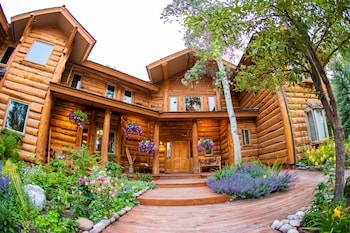 Bentwood Inn,Granite Canyon>>Death Canyon,3.5 star